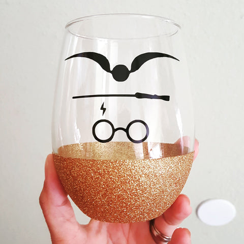 Harry Potter Design "Snitch, Wand & Scar "- {Glitter} Wine Glass